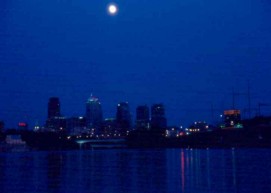 Philadelphia skyline from Boathouse Row.
        Image © Frederick Monsimer